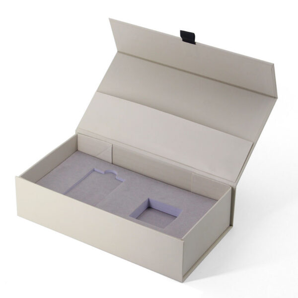 Luxury Rigid Engagement Ring Packaging Box with Foam Insert Luxury Rigid Engagement Ring Packaging Box with Foam Insert