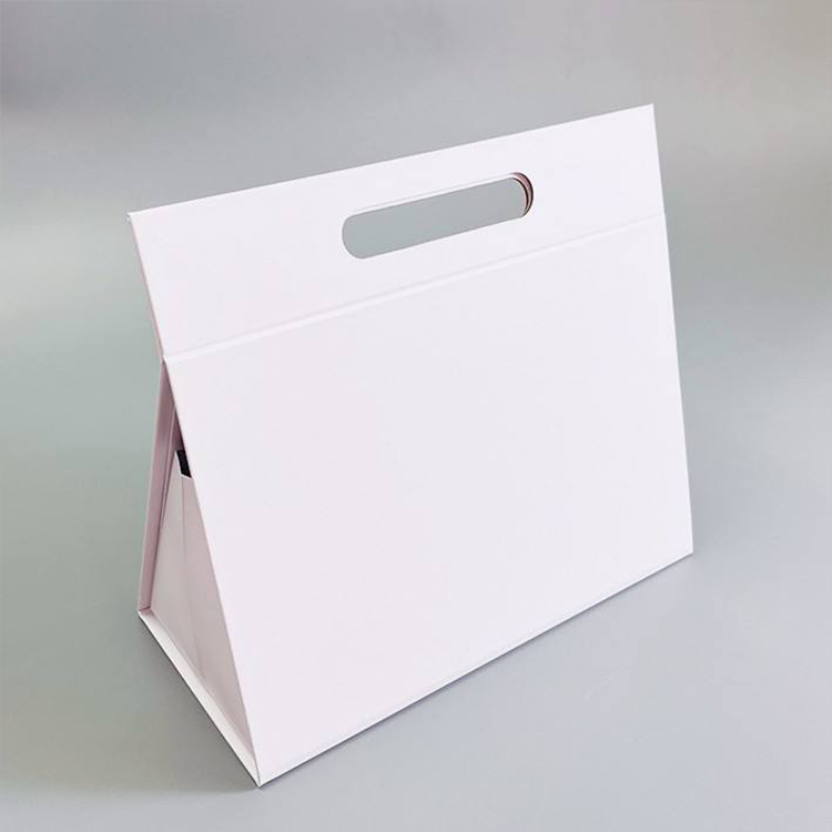 Papier cadeau magnétique pliable pour boîtes de formes irrégulières